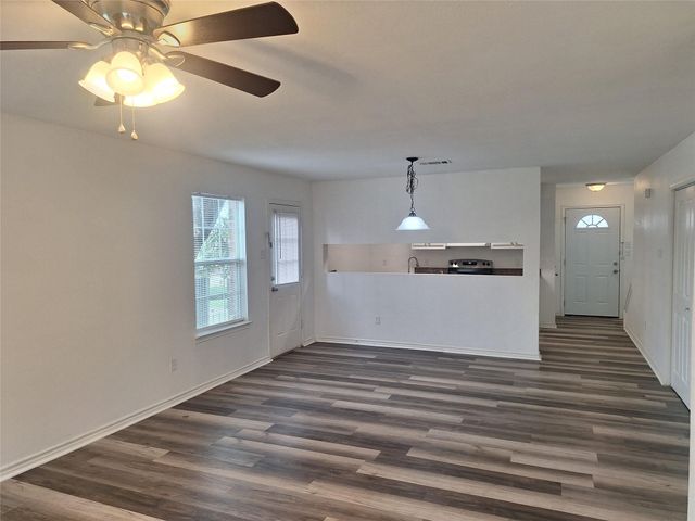 2621 Lee Avenue B, Fort Worth, TX 76164