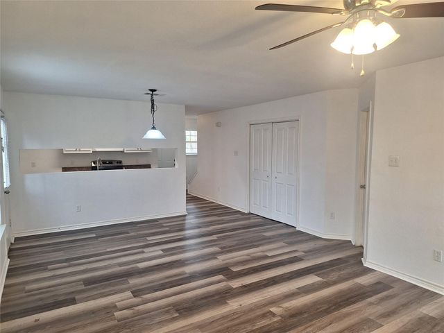 2621 Lee Avenue B, Fort Worth, TX 76164