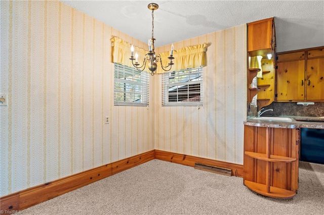 7911 Old US Highway 52, Lexington, NC 27295