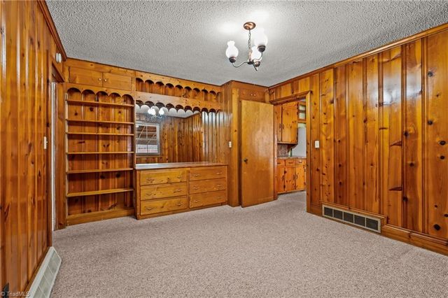 7911 Old US Highway 52, Lexington, NC 27295