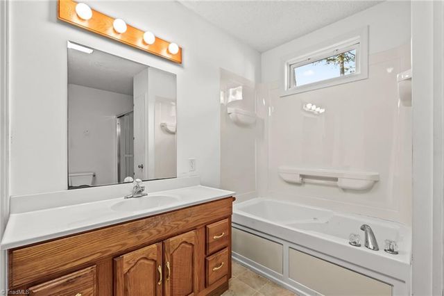 7911 Old US Highway 52, Lexington, NC 27295