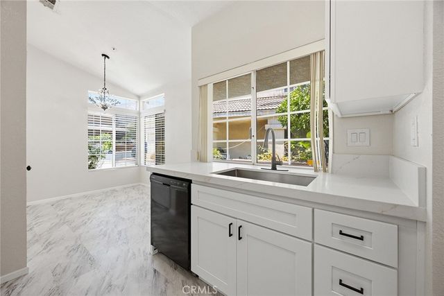15516 Carrera, Fontana, CA 92337