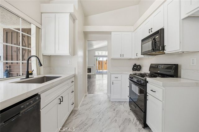 15516 Carrera, Fontana, CA 92337