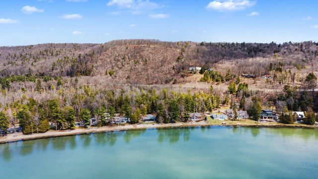 6170 S Tamarack Lane, Maple City, MI 49664