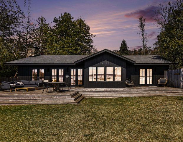 6170 S Tamarack Lane, Maple City, MI 49664