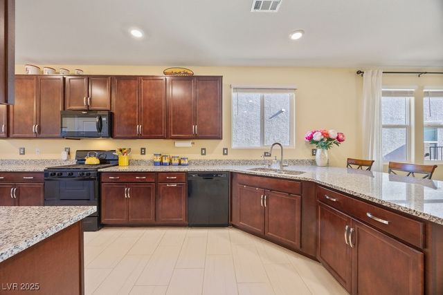 1631 Deep Valley Avenue, North Las Vegas, NV 89084