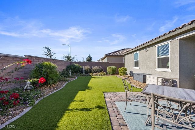 1631 Deep Valley Avenue, North Las Vegas, NV 89084