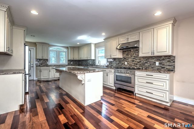 647 New Haven Avenue, Milford, CT 06460