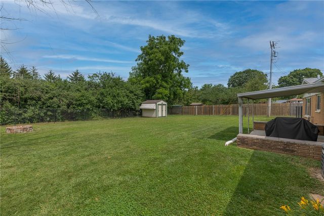 463 Young Drive, Fairborn, OH 45324
