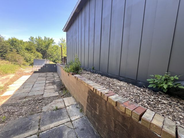 183 Phosphate Ln, Gallatin, TN 37066