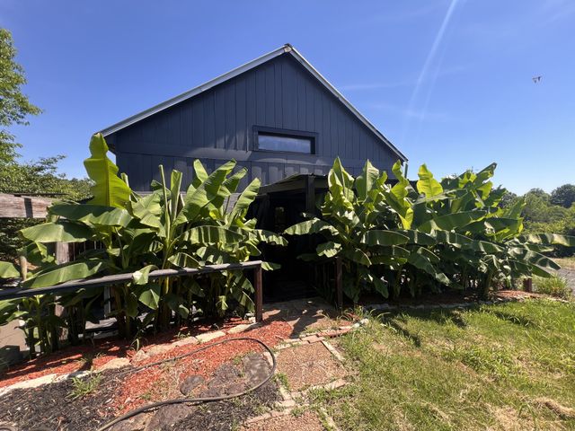183 Phosphate Ln, Gallatin, TN 37066