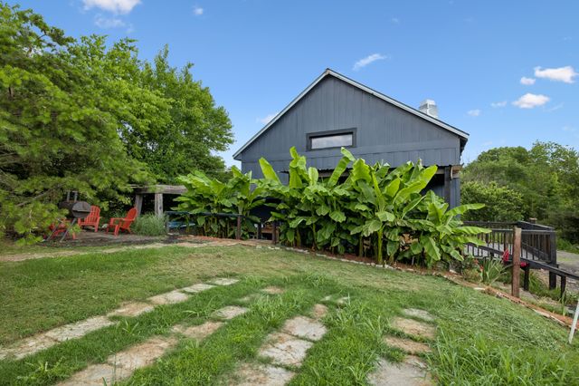183 Phosphate Ln, Gallatin, TN 37066