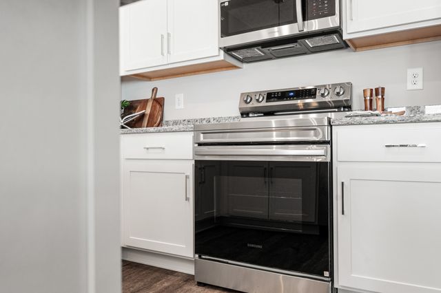 33 Hardwood Rd, Tullahoma, TN 37388