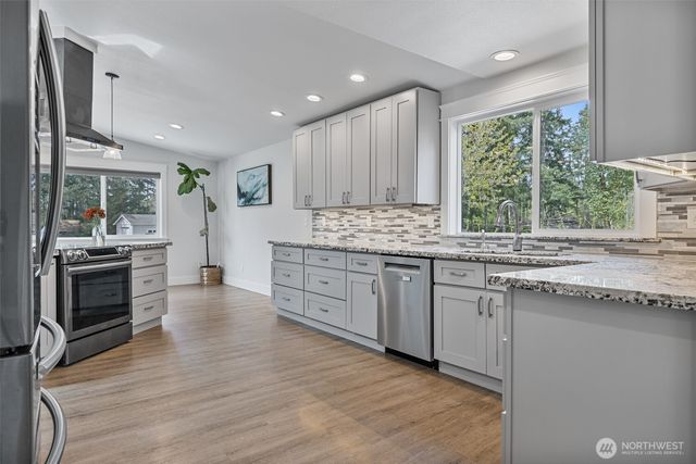 400 E North Mason School Road, Belfair, WA 98528
