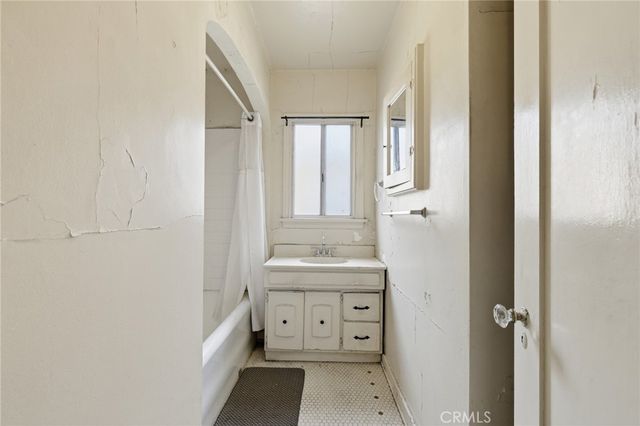 4720 Denny, Toluca Lake, CA 91602