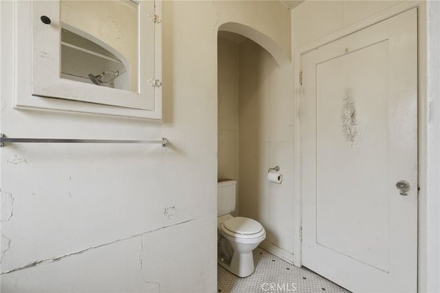 4720 Denny, Toluca Lake, CA 91602