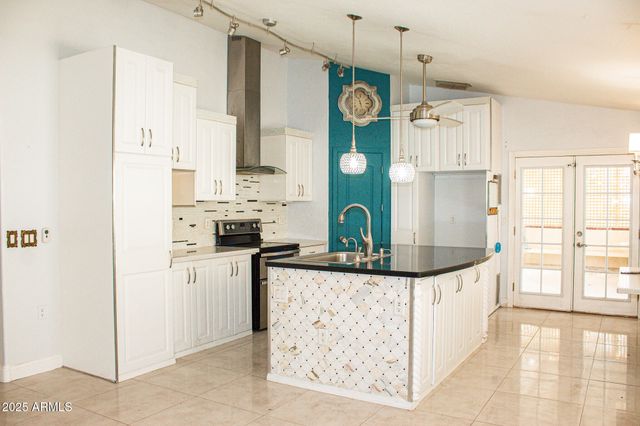 25211 W JACKSON Avenue, Buckeye, AZ 85326