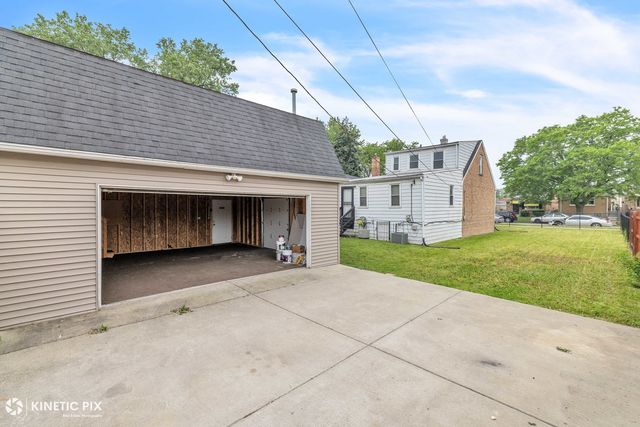 9613 S Yale Avenue, Chicago, IL 60628