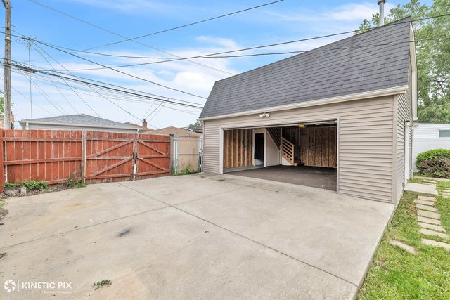 9613 S Yale Avenue, Chicago, IL 60628