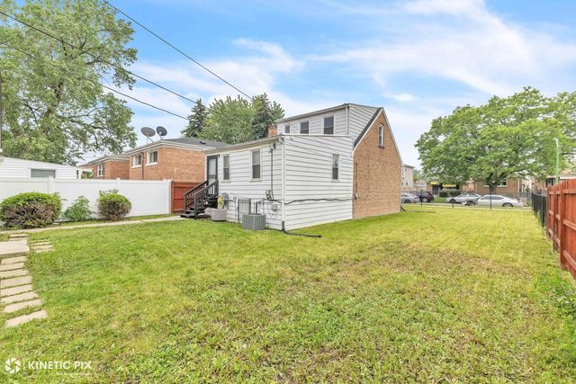 9613 S Yale Avenue, Chicago, IL 60628