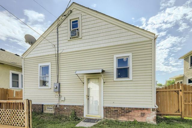 2810 Morgan Avenue N, Minneapolis, MN 55411