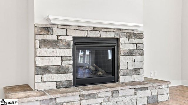 1249 Clearbrook Lane, Campobello, SC 29322
