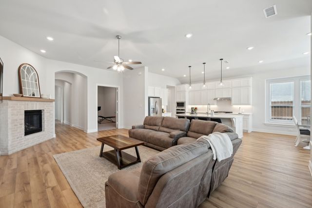 453 Arcane Street, Waxahachie, TX 75165