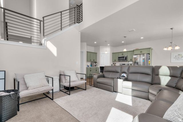 1122 N FREEMAN DR, Saratoga Springs, UT 84045