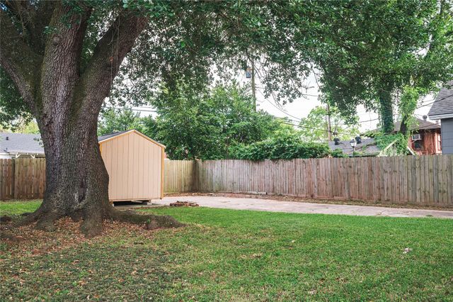 3467 Beverly, Shreveport, LA 71105