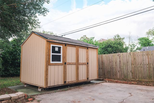 3467 Beverly, Shreveport, LA 71105
