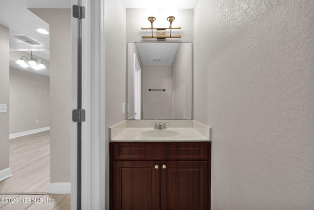 9745 TOUCHTON Road 526, Jacksonville, FL 32246