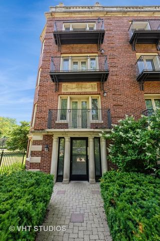 1125 W FARWELL Avenue B2, Chicago, IL 60626
