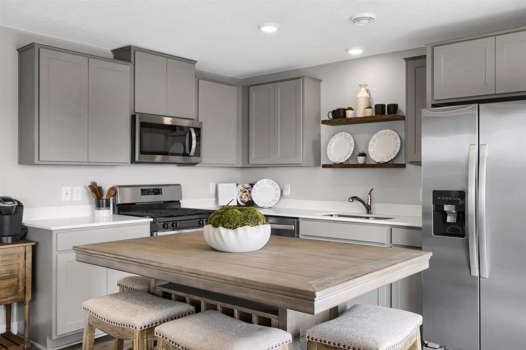 13701 Ringneck Way, Rogers, MN 55374