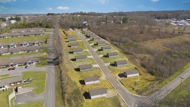 116 Hill Place Court, Dickson, TN 37055