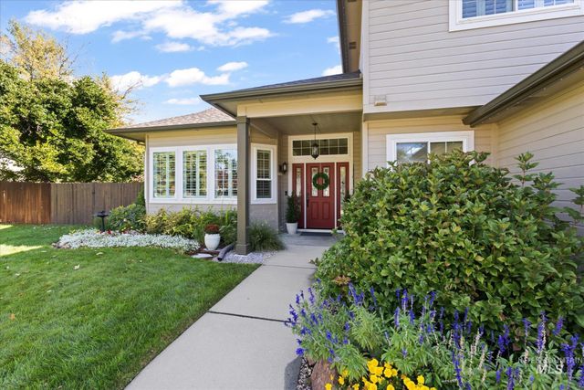 3373 N Summerfield Way, Meridian, ID 83646