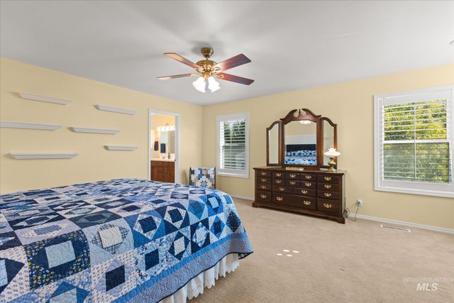 3373 N Summerfield Way, Meridian, ID 83646