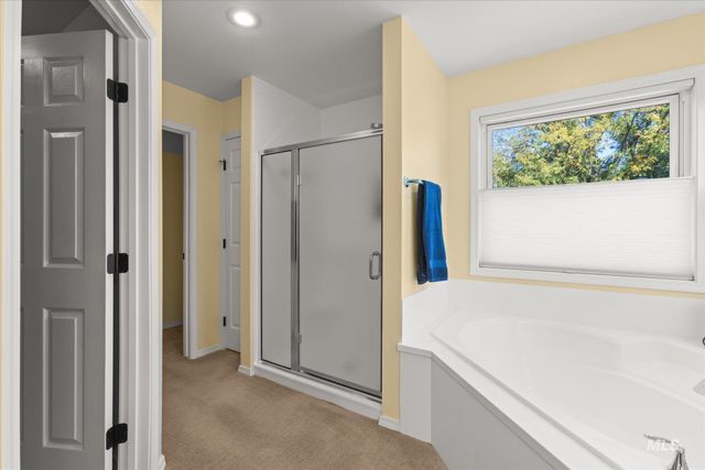 3373 N Summerfield Way, Meridian, ID 83646