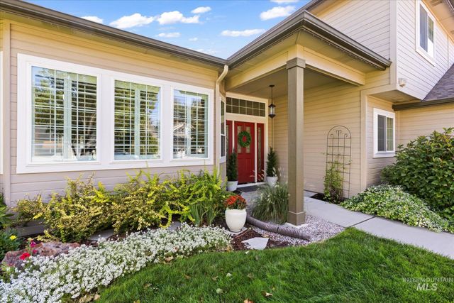 3373 N Summerfield Way, Meridian, ID 83646