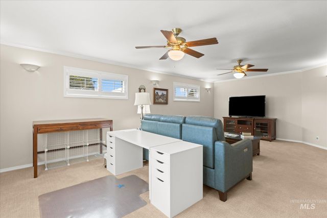 3373 N Summerfield Way, Meridian, ID 83646