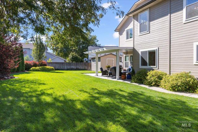 3373 N Summerfield Way, Meridian, ID 83646