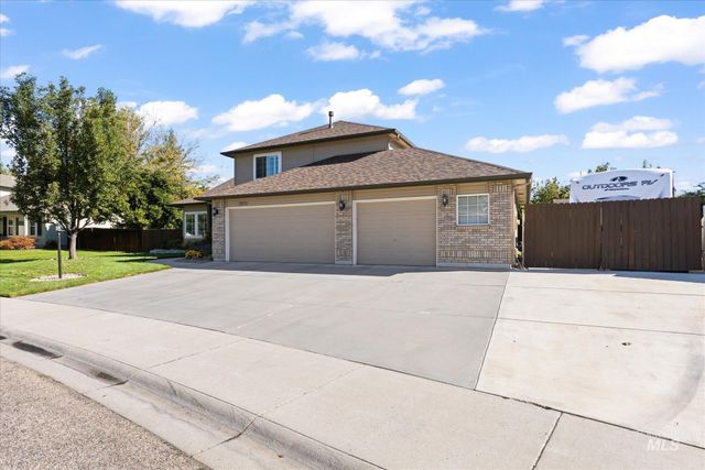 3373 N Summerfield Way, Meridian, ID 83646