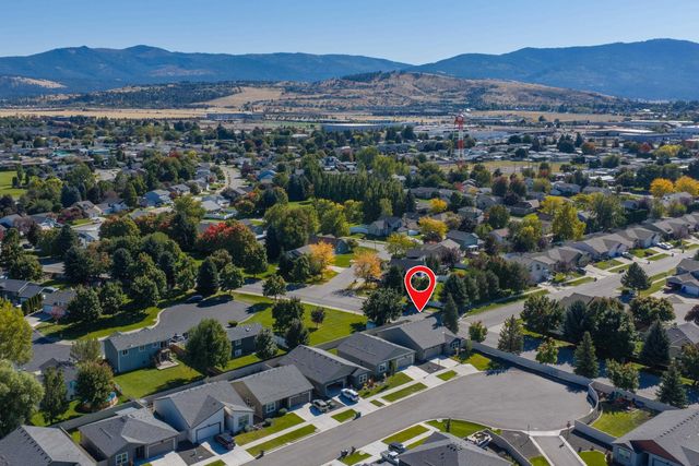 1902 N Drummond Ct, Spokane Valley, WA 99016