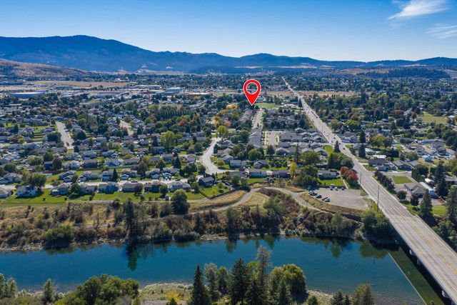 1902 N Drummond Ct, Spokane Valley, WA 99016