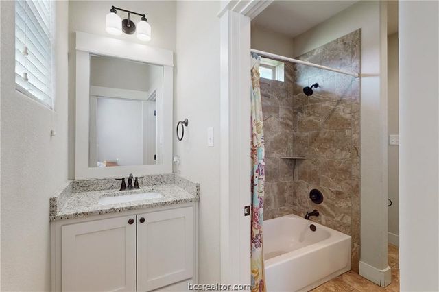 3007 Embers Loop, Bryan, TX 77808