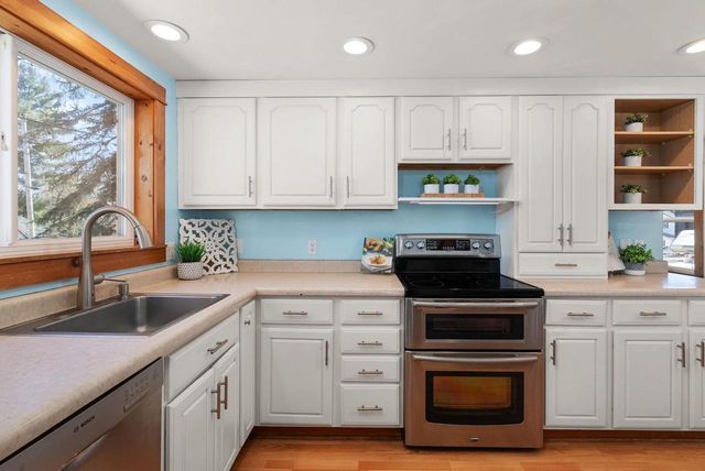 4512 Larson Street, Mcfarland, WI 53558