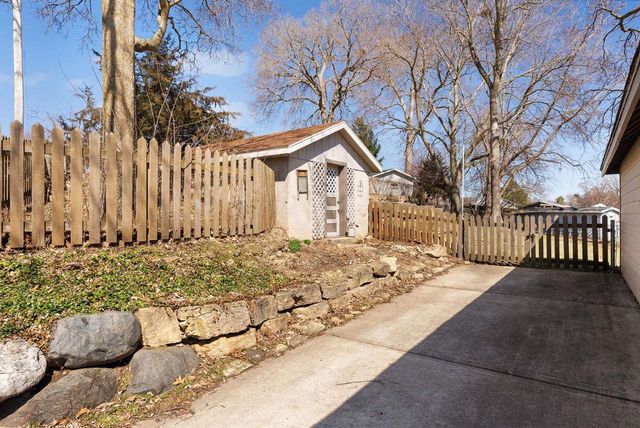 4512 Larson Street, Mcfarland, WI 53558