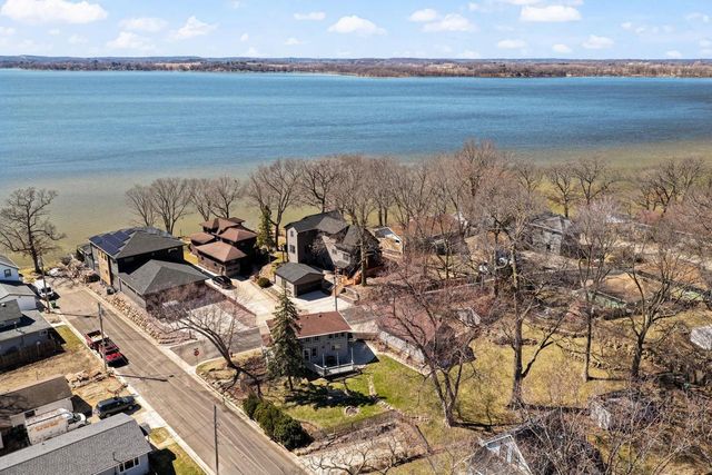 4512 Larson Street, Mcfarland, WI 53558