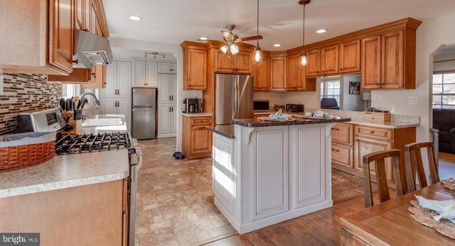 44125 LOUISDALE RD, California, MD 20619
