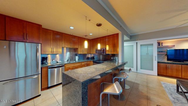 2060 Beach Boulevard, 1005, Biloxi, MS 39531