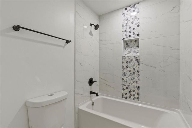 1060 Deer Chase Court, Stone Mountain, GA 30088